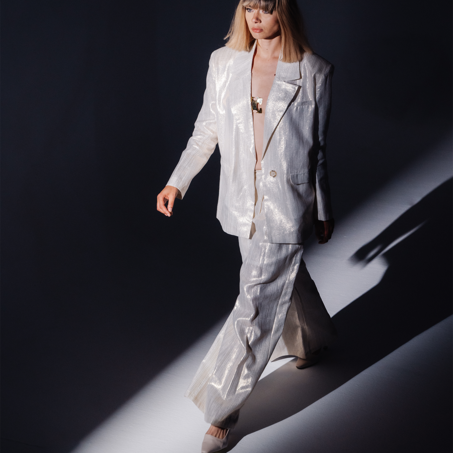 Oversized shimmer suit