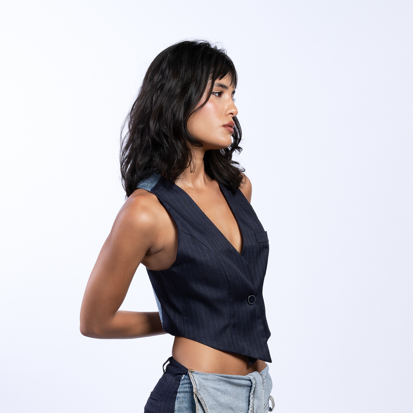 V-Form Vest